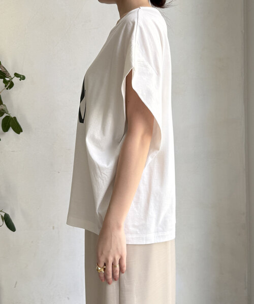 DouDou(ドゥドゥ)の「【WEB限定】BONTEタックスリーブロゴTEE(Tシャツ/カットソー・レディース・ブラック/オフホワイト/ホワイト系その他・FREE)」の13枚目の写真