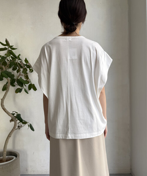 DouDou(ドゥドゥ)の「【WEB限定】BONTEタックスリーブロゴTEE(Tシャツ/カットソー・レディース・ブラック/オフホワイト/ホワイト系その他・FREE)」の17枚目の写真