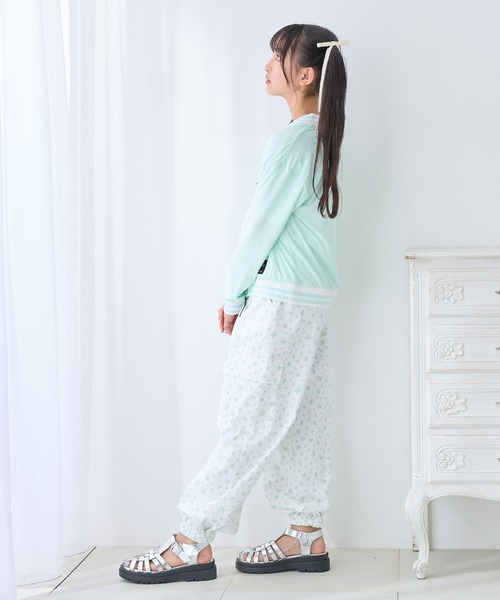 Amourire girl（アムリールガール）の「配色ライン ジップアップブルゾン5色展開（UV対策/紫外線対策）（ブルゾン・キッズ・パープル/グリーン/オフホワイト/ブラック/サックスブルー・130cm/140cm/150cm/160cm）」の6枚目の写真