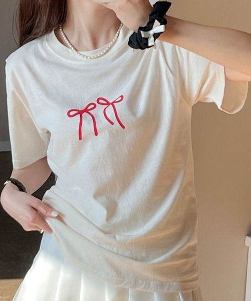 paravion（パラビオン）の「リボンプリントTシャツ（Tシャツ/カットソー・レディース・ベージュ/ホワイト/ブラック/グレー・FREE）」の4枚目の写真