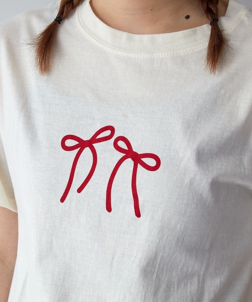 paravion（パラビオン）の「リボンプリントTシャツ（Tシャツ/カットソー・レディース・ベージュ/ホワイト/ブラック/グレー・FREE）」の12枚目の写真
