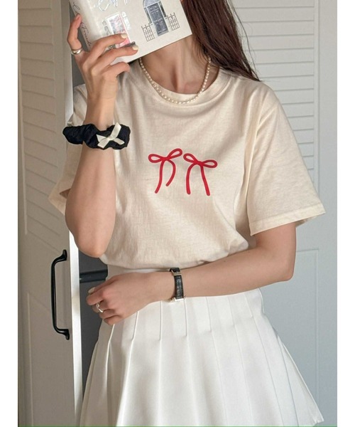 paravion（パラビオン）の「リボンプリントTシャツ（Tシャツ/カットソー・レディース・ベージュ/ホワイト/ブラック/グレー・FREE）」の7枚目の写真