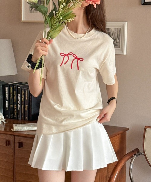 paravion（パラビオン）の「リボンプリントTシャツ（Tシャツ/カットソー・レディース・ベージュ/ホワイト/ブラック/グレー・FREE）」の9枚目の写真