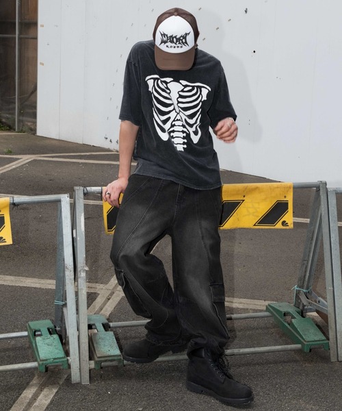 SHORT ROUND（ショートラウンド）の「SHORT ROUND/ブリーチボーングラフィックT（Tシャツ/カットソー・メンズ・グレー/スミクロ・MEDIUM/LARGE）」の14枚目の写真