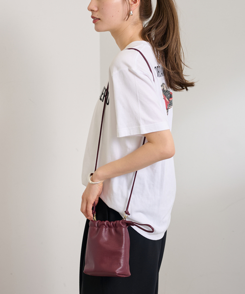 FRAMeWORK（フレームワーク）の「AULENTTI/オウレンティ miniキンチャクSHOULDER（ショルダーバッグ・レディース・ブラック/ボルドー/ゴールド/シルバー・FREE）」の3枚目の写真