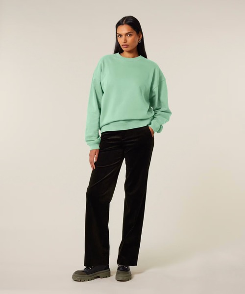 THRIFTY LOOK(スリフティールック)の「Stanley/Stella / スタンレーステラ Radder 2.0 (SASU025) オーガニックコットン オーバーサイズ クルーネックスウェット(スウェット・メンズ・ライトグレー/ミント・MEDIUM/LARGE)」の2枚目の写真