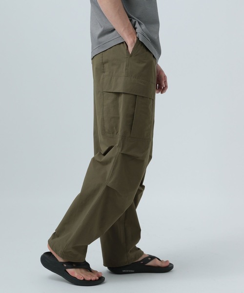 BAYFLOW（ベイフロー）の「[ストレスフリー]ストレッチテックカーゴパンツ（カーゴパンツ・メンズ・カーキ/ブラック・MEDIUM/LARGE）」の12枚目の写真