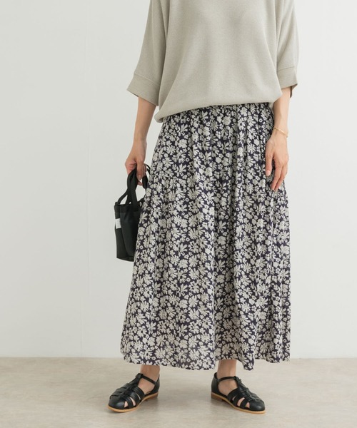 URBAN RESEARCH DOORS（アーバンリサーチドアーズ）の「コットンフラワーギャザースカート（スカート・レディース・グレー系その他/ネイビー・MEDIUM）」の12枚目の写真