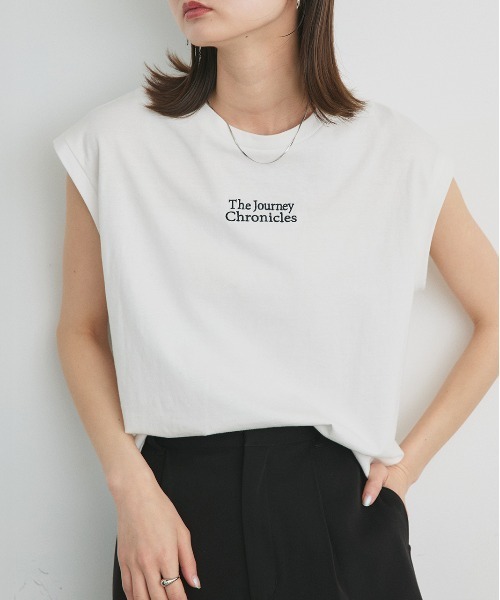 ad thie(アドティエ)の「ロゴ刺繍 フレンチスリーブ Tシャツ(Tシャツ/カットソー・レディース・オフホワイト/チャコール/ブラック・FREE)」の2枚目の写真