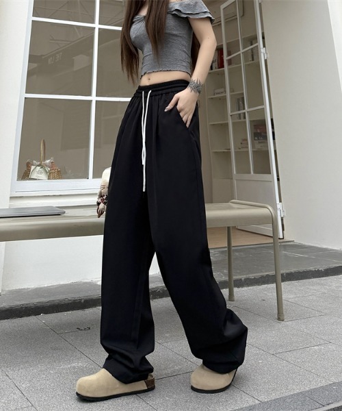 Teem Store（チームストア）の「【春夏新作】ルーズシルエットシンプルイージーパンツ（その他パンツ・レディース・ブルー/アイボリー/ブラック/パープル・M/L）」の2枚目の写真