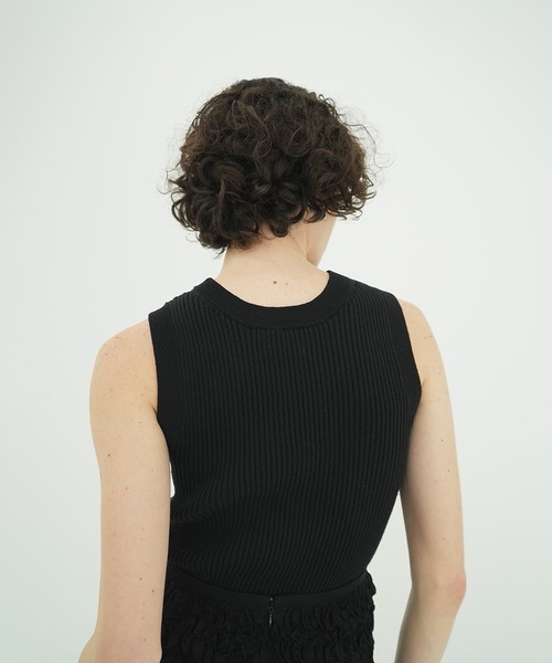 CLANE(クラネ)の「【CLANE/クラネ】W FACE HALL KNIT TOPS/ニットトップス/ノースリーブ/タンクトップ(タンクトップ・レディース・オレンジ/ブルー/ブラック/アイボリー/マルチ・1/2)」の18枚目の写真