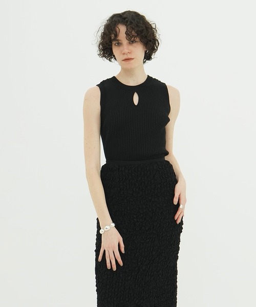 CLANE(クラネ)の「【CLANE/クラネ】W FACE HALL KNIT TOPS/ニットトップス/ノースリーブ/タンクトップ(タンクトップ・レディース・オレンジ/ブルー/ブラック/アイボリー/マルチ・1/2)」の17枚目の写真