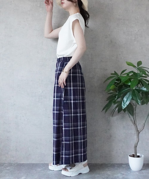 SELECT LEVERY(セレクトリベリー)の「ウエストゴム チェック柄フレアワイドパンツ(その他パンツ・レディース・ブラック系その他/ホワイト系その他・X-LARGE/SMALL/MEDIUM/LARGE)」の4枚目の写真