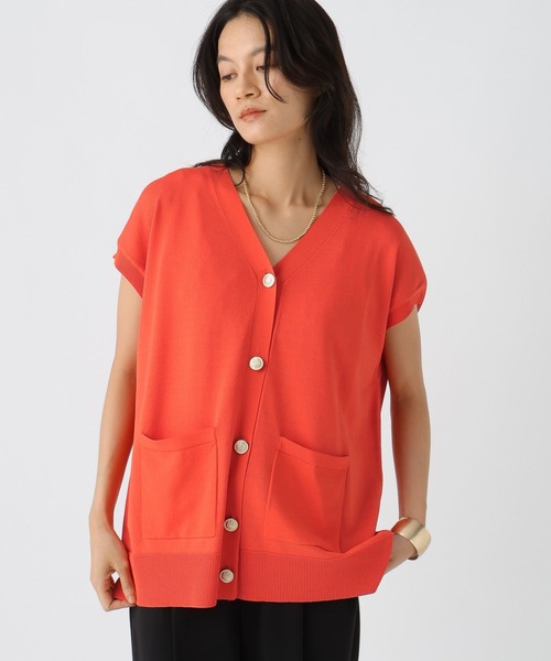 Elura（エルーラ）の「ハリ感ボタンベスト/572670（ベスト・レディース・グリーン系その他4/ブラック/グレイッシュベージュ/ブラウン/オレンジ・FREE）」の5枚目の写真