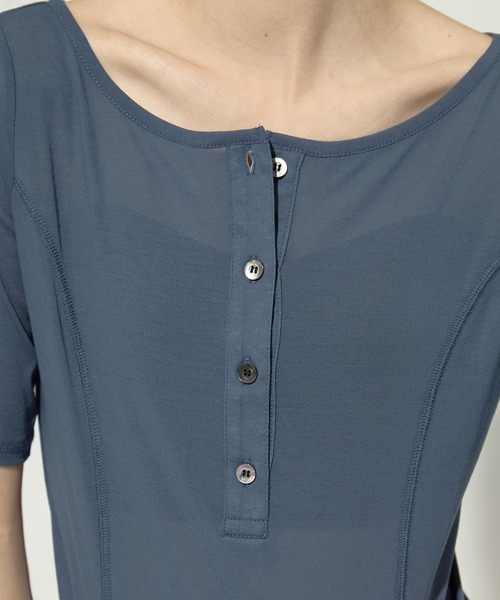 STUDIOUS（ステュディオス）の「【STUDIOUS/ステュディオス】2Pac Henry Neck Tee/2ピースヘンリーネックTシャツ（Tシャツ/カットソー・レディース・ベージュ/ブラック/ブルー・FREE）」の10枚目の写真