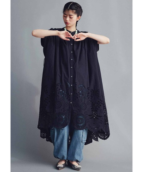 MEDE19F（メデジュウキュウ）の「ＭＥＤＥ１９Ｆ　【ＭＡＤＥ　ＩＮ　ＩＮＤＩＡ　ＣＯＬＬＥＣＴＩＯＮ】シフリー刺しゅうワンピース（ワンピース・レディース・オフホワイト/スミクロ・2/1/3）」の10枚目の写真