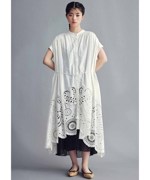 MEDE19F（メデジュウキュウ）の「ＭＥＤＥ１９Ｆ　【ＭＡＤＥ　ＩＮ　ＩＮＤＩＡ　ＣＯＬＬＥＣＴＩＯＮ】シフリー刺しゅうワンピース（ワンピース・レディース・オフホワイト/スミクロ・2/1/3）」の9枚目の写真