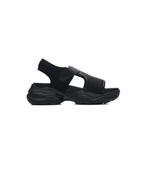 OAO(オーエーオー)の「MONOLITH NYLON(サンダル・レディース・Black・25/24/23/22/29/28/27.5/27/26.5/26)」の5枚目の写真