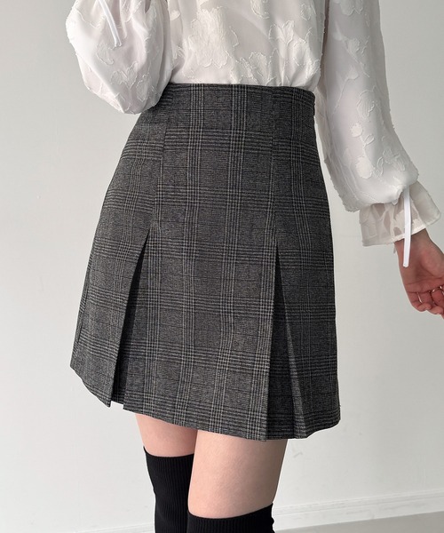 JUNOAH（ジュノア）の「グレンチェックオーバーサイズジャケット＋フレアミニスカート(インパン付き)set（セットアップ・レディース・ブラウン/グレー・SMALL/MEDIUM/LARGE）」の19枚目の写真