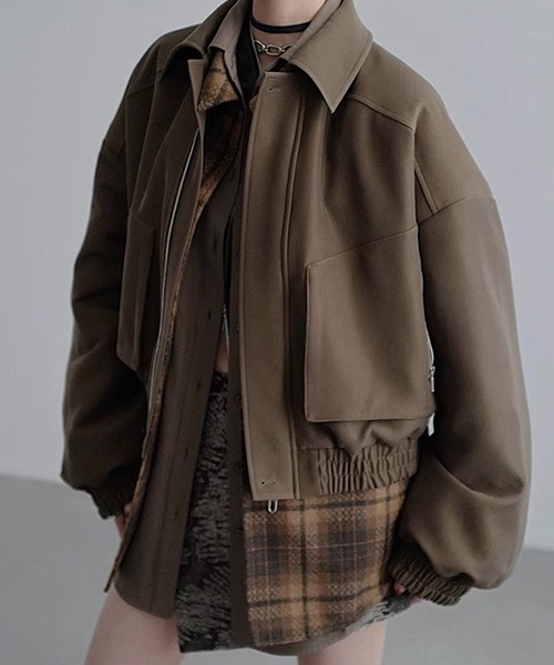 chuclla（チュクラ）の「【CHENTAITAI】ボリュームショートブルゾン CTW25a004（ブルゾン・レディース・ブラウン/ブラック・L/M）」の11枚目の写真