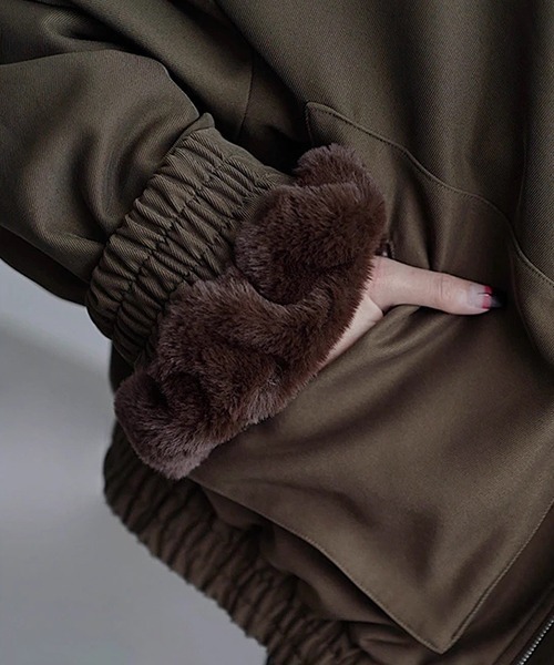 chuclla（チュクラ）の「【CHENTAITAI】ボリュームショートブルゾン CTW25a004（ブルゾン・レディース・ブラウン/ブラック・L/M）」の21枚目の写真