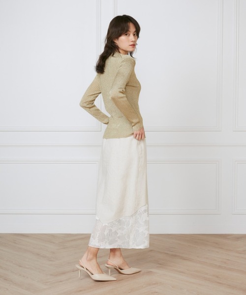 INED(イネド)の「メタリックヤーンカーディガン《la veille by SUPERIOR CLOSET》(カーディガン/ボレロ・レディース・ゴールド/シルバー・9号)」の10枚目の写真