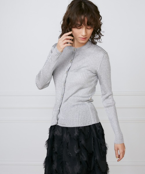 INED(イネド)の「メタリックヤーンカーディガン《la veille by SUPERIOR CLOSET》(カーディガン/ボレロ・レディース・ゴールド/シルバー・9号)」の4枚目の写真