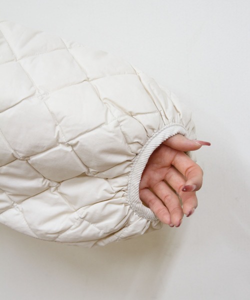 GYMPHLEX（ジムフレックス）の「Gymphlex/ジムフレックス　キルトダウン パフスリーブ ミドルコート　QUILT DOWN PUFF SLEEVE MIDDLE COAT　GY-A0717 NYM（ダウンジャケット/コート・レディース・オリーブ/ブラック/ライトベージュ・14）」の20枚目の写真