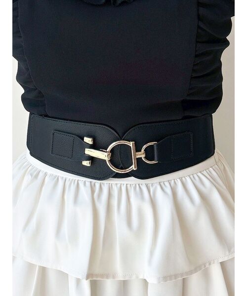 RESEXXY（リゼクシー）の「ワイドゴムベルト（ベルト・レディース・アイボリー/ブラック/ブラウン・FREE）」の2枚目の写真