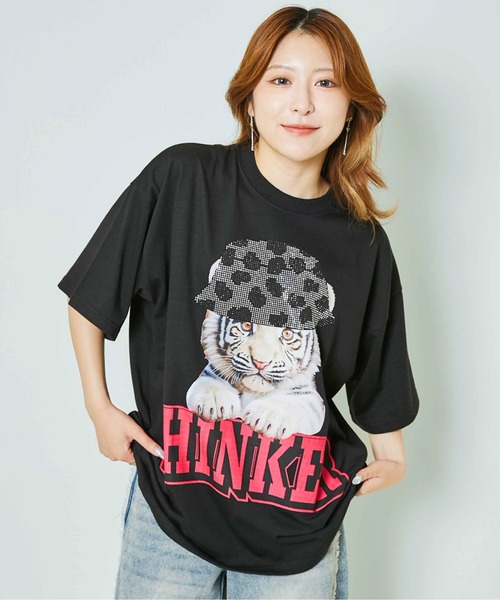 GORGE(ゴージ)の「《ラインストーンロゴ×ビッグT》映え確トップス(Tシャツ/カットソー・レディース・ブラック系その他/ホワイト系その他/ホワイト系その他2/ブラック系その他2・F)」の1枚目の写真