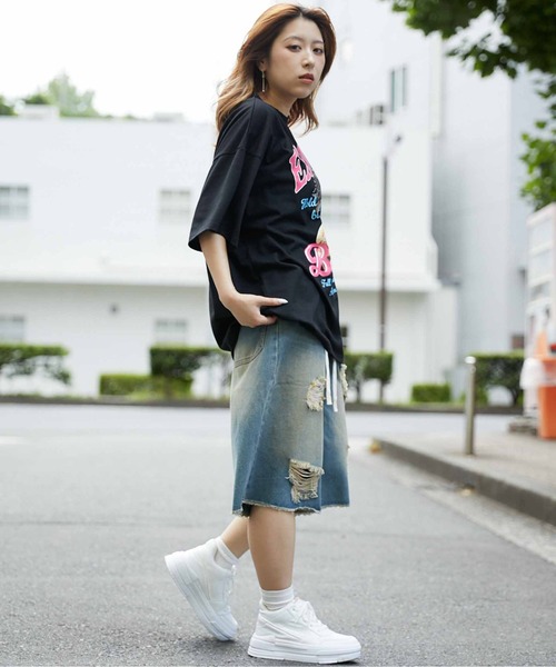 GORGE(ゴージ)の「《ラインストーンロゴ×ビッグT》映え確トップス(Tシャツ/カットソー・レディース・ブラック系その他/ホワイト系その他/ホワイト系その他2/ブラック系その他2・F)」の13枚目の写真