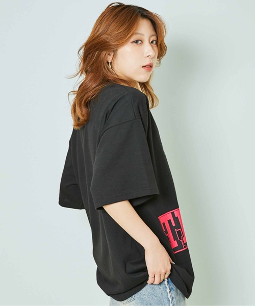 GORGE(ゴージ)の「《ラインストーンロゴ×ビッグT》映え確トップス(Tシャツ/カットソー・レディース・ブラック系その他/ホワイト系その他/ホワイト系その他2/ブラック系その他2・F)」の10枚目の写真