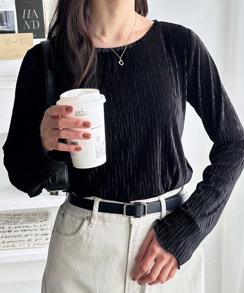 GeeRA(ジーラ)の「ベロアプリーツカットソー(Tシャツ/カットソー・レディース・チャコールグレー/アイボリー/ブラック・MEDIUM/LARGE/X-LARGE)」の20枚目の写真