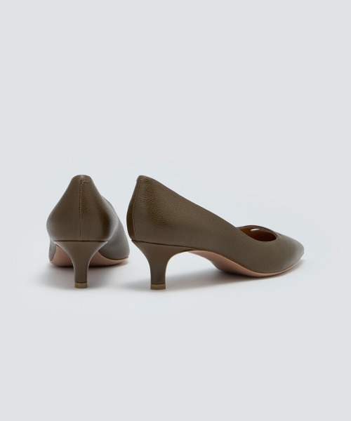 PELLICO(ペリーコ)の「ANDREA アネッリ キャビア パンプス 4.5cm TAUPE(パンプス・レディース・グレイッシュベージュ・38/36/37/37.5/39/40/38.5/39.5/35)」の4枚目の写真