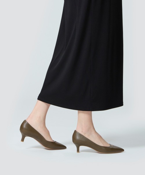 PELLICO(ペリーコ)の「ANDREA アネッリ キャビア パンプス 4.5cm TAUPE(パンプス・レディース・グレイッシュベージュ・38/36/37/37.5/39/40/38.5/39.5/35)」の8枚目の写真