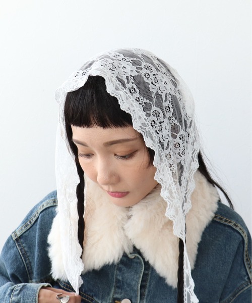 Three Four Time（ｽﾘｰﾌｫｰﾀｲﾑ）の「フラワーレースバブーシュカ（ヘアバンド・レディース・ホワイト/ブラック・FREE）」の6枚目の写真