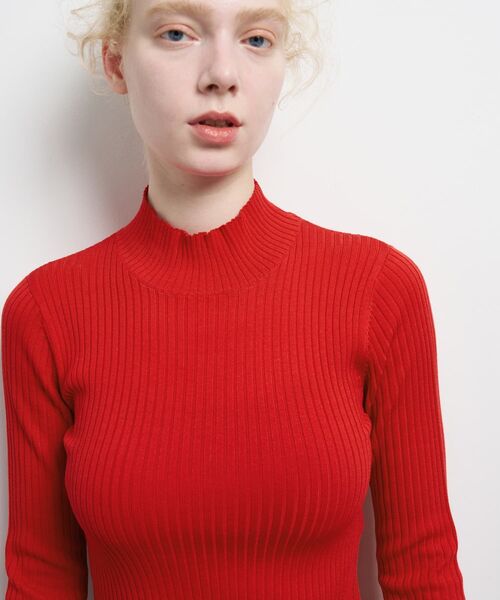 LANVIN en Bleu（ランバンオンブルー）の「シアーポイントカフスリブニット（ニット/セーター・レディース・オフホワイト/ブラック/レッド・38）」の10枚目の写真