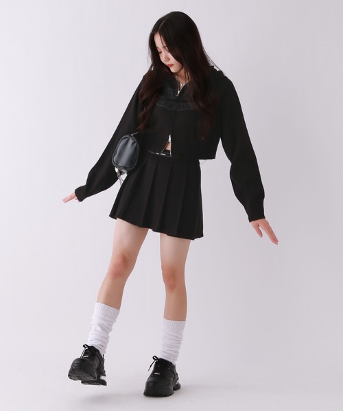 repipi armario（レピピ アルマリオ）の「【洗えるニット】スプレーロゴWZIPパーカー（パーカー・キッズ・ブラック/ピンク/チャコールグレー・MEDIUM/SMALL/LARGE）」の4枚目の写真