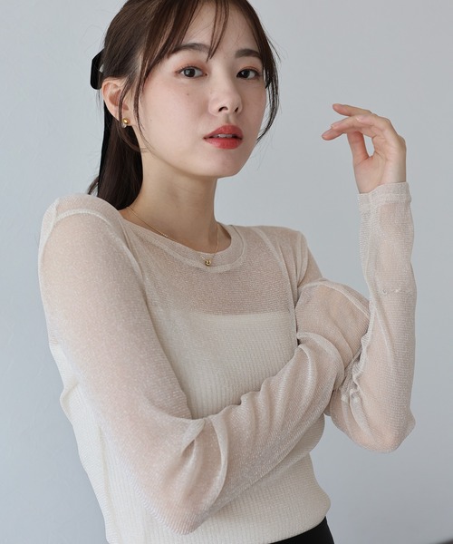 BLUEEAST(ブルーイースト)の「ラメチュールトップス(Tシャツ/カットソー・レディース・チャコールグレー/ブラック/アイボリー/ブラウン・MEDIUM)」の2枚目の写真