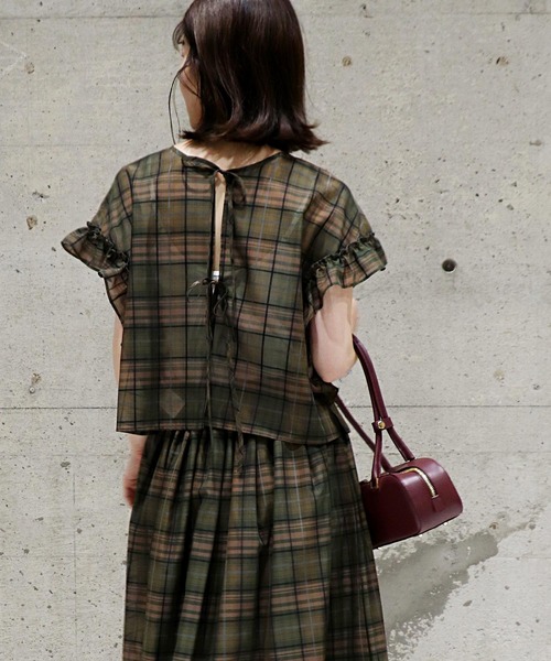 Jines(ジネス)の「シアーチェック前後2wayフリルブラウス【セットアップ可】(シャツ/ブラウス・レディース・カーキ・38)」の6枚目の写真