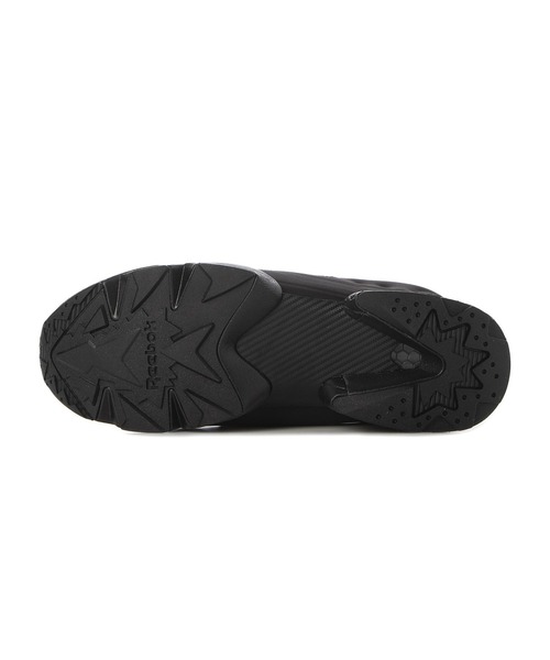 Reebok(リーボック)の「INSTAPUMP FURY 94 100211659(スリッポン・メンズ・ブラック・28.5cm/28.0cm/27.5cm/27.0cm/26.5cm/26.0cm/25.5cm/25.0cm/24.5cm/24.0cm/23.5cm/30.0cm/29.0cm/23.0cm)」の7枚目の写真