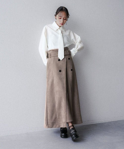 HARE（ハレ）の「スウェードトレンチフレアスカート(HARE)（スカート・レディース・ベージュ/チャコールグレー・FREE）」の6枚目の写真
