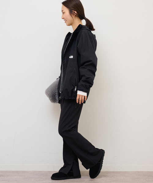 THE NORTH FACE（ザノースフェイス）の「【THE NORTH FACE】コンパクトジャケット（マウンテンパーカー・レディース・ブラック/ベージュ・SMALL）」の6枚目の写真