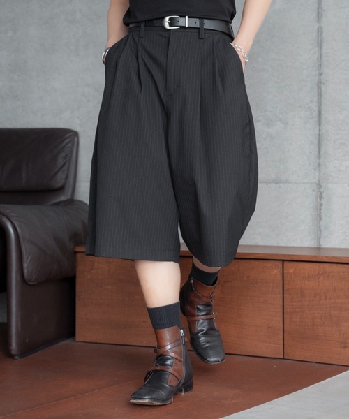 Two tuck wide stripe shorts / ツータックワイドストライプ