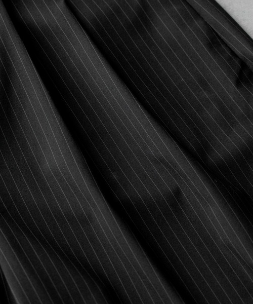 SINSS（シンス）の「Two tuck wide stripe shorts / ツータックワイドストライプショーツ（その他パンツ・メンズ・ブラック/チャコール・SMALL/MEDIUM/LARGE/X-SMALL）」の12枚目の写真