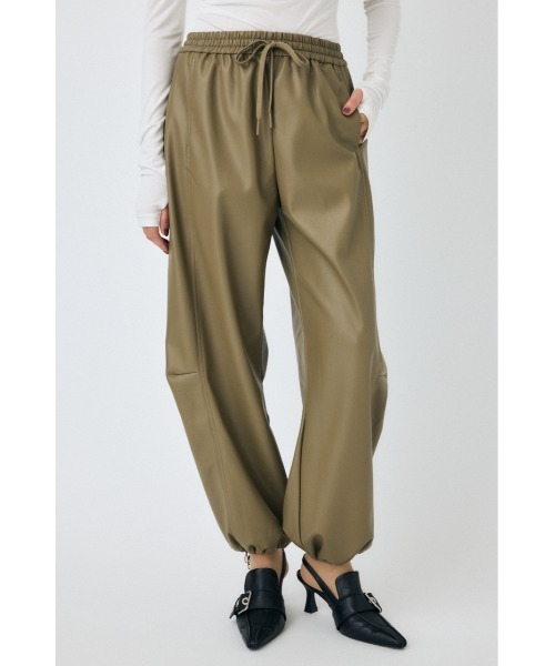 MOUSSY(マウジー)の「F/LEATHER JOGGER パンツ(その他パンツ・レディース・ブラック/カーキ・2/1)」の9枚目の写真