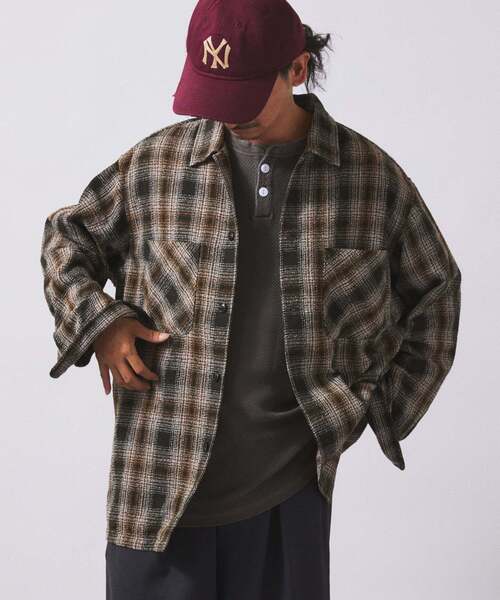 JOURNAL STANDARD relume(ジャーナルスタンダード レリューム)の「リング オンブレーチェックシャツ(シャツ/ブラウス・メンズ・ブルー系その他/ベージュ系その他/チャコールグレー・LARGE/MEDIUM)」の17枚目の写真