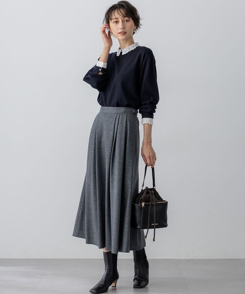 23区 L(ニジュウサンクオオキイサイズ)の「【洗える】エンブロイダリー フラワーレースコンビ ニット(ニット/セーター・レディース・グレー系/ネイビー系/ブラック系・44/46/48)」の20枚目の写真