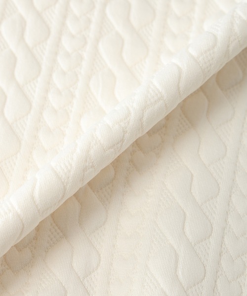 Amourire girl（アムリールガール）の「ふくれジャガード ゆるシルエットプルオーバー（スウェット・キッズ・オフホワイト/ブラック・160cm/150cm/140cm/130cm）」の10枚目の写真