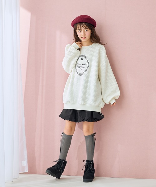 Amourire girl（アムリールガール）の「ふくれジャガード ゆるシルエットプルオーバー（スウェット・キッズ・オフホワイト/ブラック・160cm/150cm/140cm/130cm）」の9枚目の写真